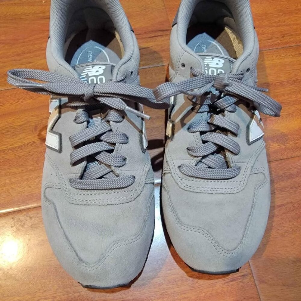Women's New Balance 500 sneakers